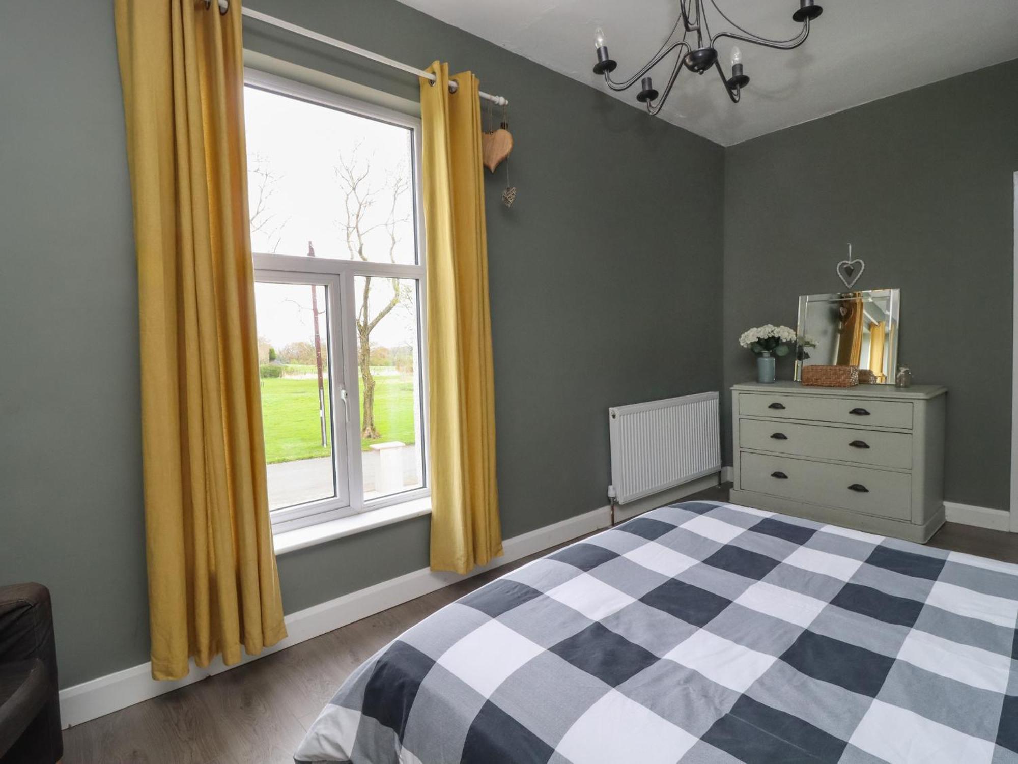 Pendle View Apartments Blackburn  Ngoại thất bức ảnh